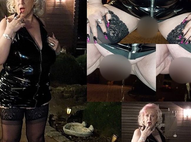 pure vicky Porno Video: Auf dem Weg zum Date Outdoor gepi**t!!!