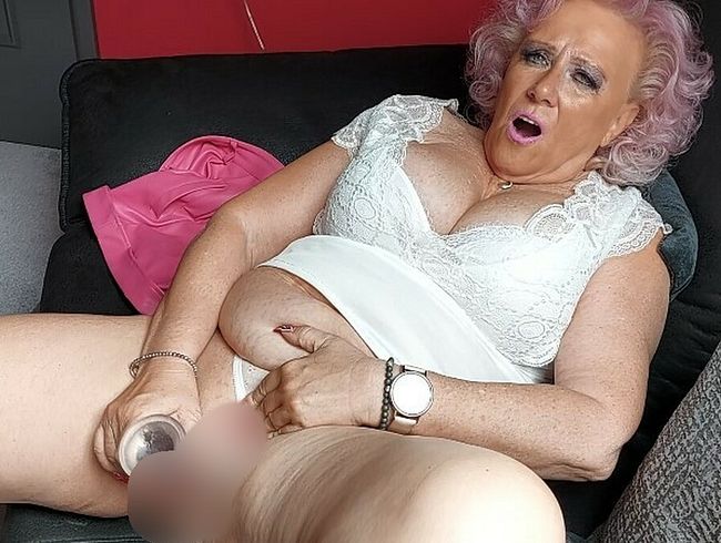 pure vicky Porno Video: dil*o Loch Stopfung mit meinem neuen Spielzeug