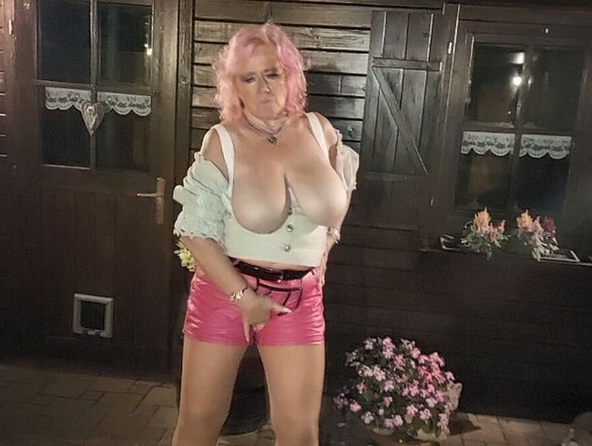 pure vicky Porno Video: Einheitzen der schwä**e nach dem Schützenfest