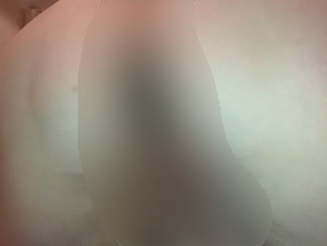 pure vicky Porno Video: hmm - da steckt der plug im ars**