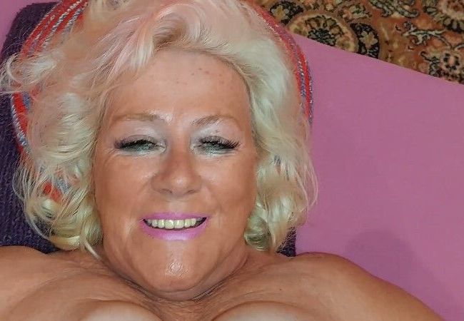 pure vicky Porno Video: Meine fo**e gespreizt für sper*a ohne Ende