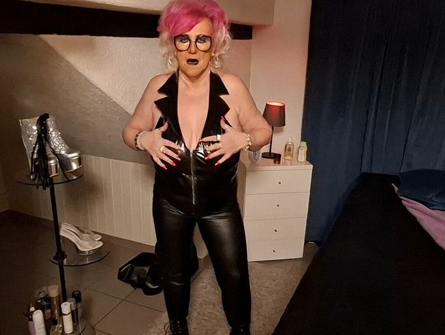 pure vicky Porno Video: Meine lö**er brauchen ständig schwä**e und frisches sper*a!!!