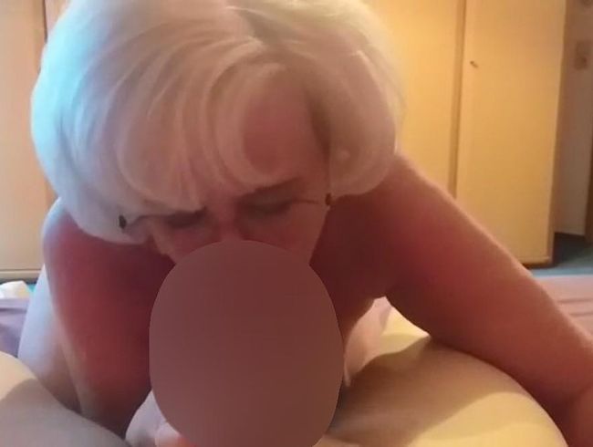 pure vicky Porno Video: privat den userschw**z in seinem bett entsa*tet
